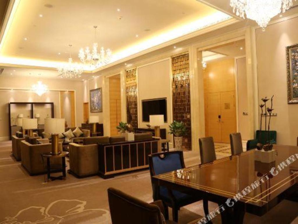 Ming Du Lakeside Hotel Nanning Dış mekan fotoğraf