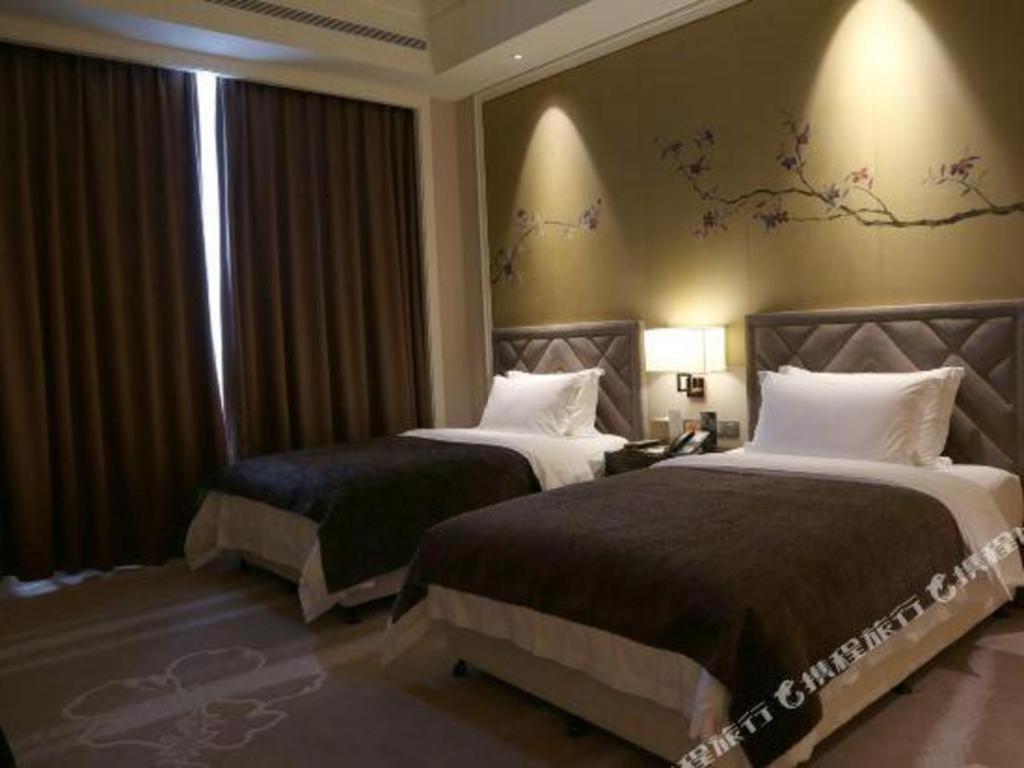Ming Du Lakeside Hotel Nanning Dış mekan fotoğraf