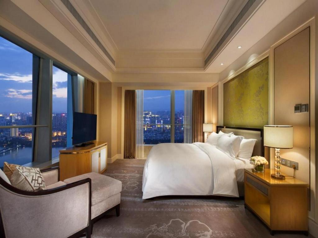 Ming Du Lakeside Hotel Nanning Dış mekan fotoğraf