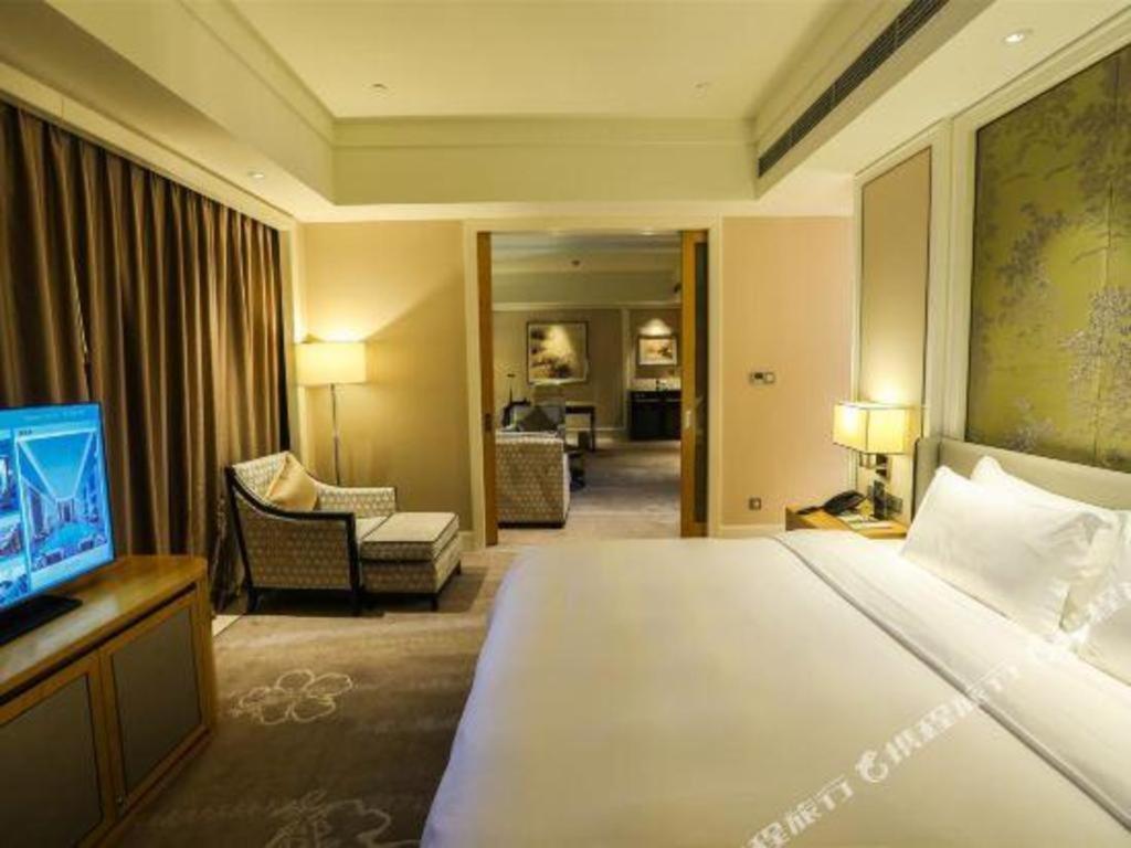 Ming Du Lakeside Hotel Nanning Dış mekan fotoğraf