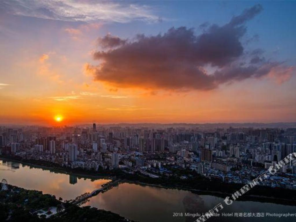 Ming Du Lakeside Hotel Nanning Dış mekan fotoğraf
